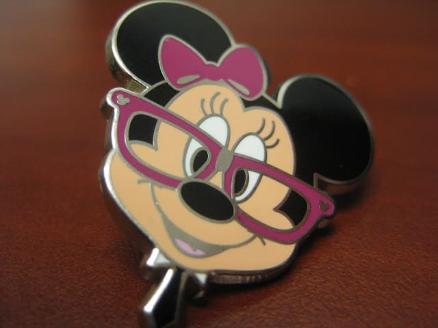 Disney World Pin Trading minnie mouse pin