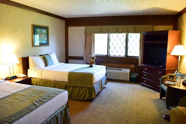 punderson manor guest rooms