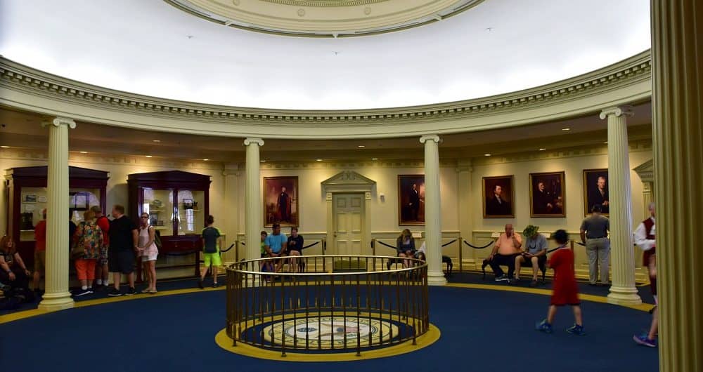 Hall of Presidents Liberty Square