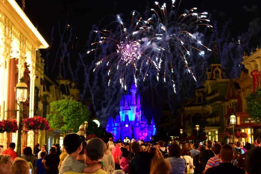 Benefits of staying at a Disney World Resort: Extra Magic Hours Magic Kingdom