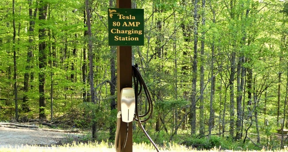 Glenlaurel Tesla charging station