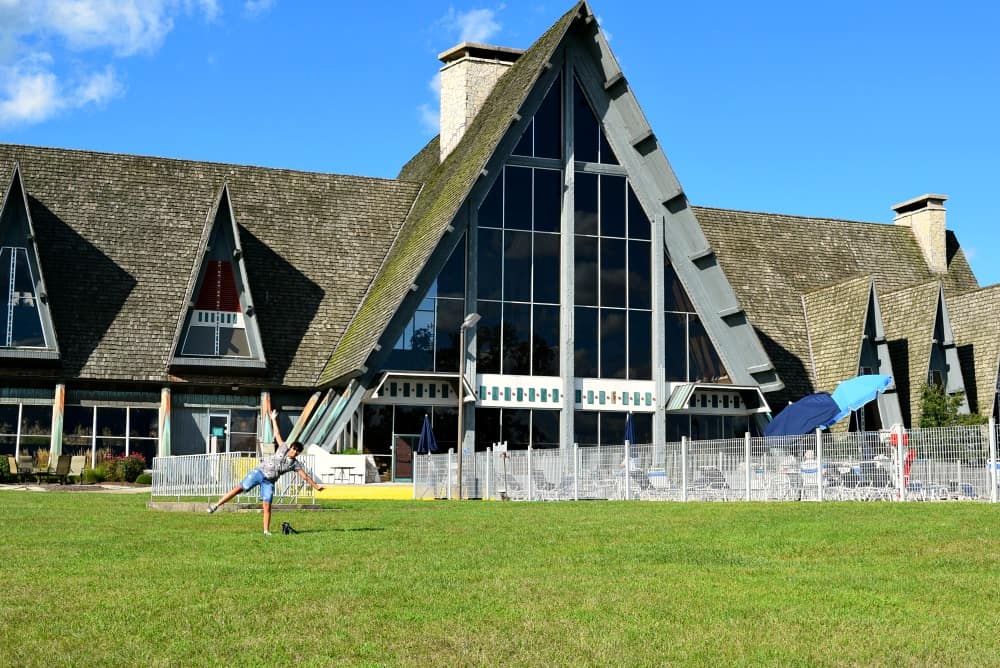 Hueston Woods Lodge Back exterior