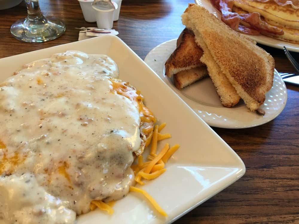 Burr Oak Lodge breakfast