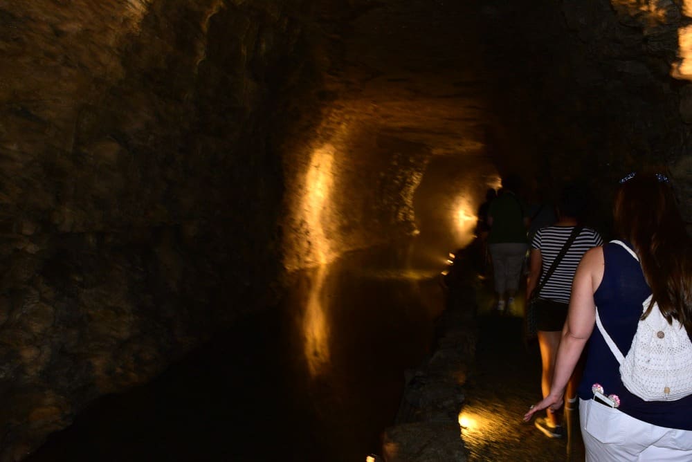 Niagara Falls USA Lockport Cave