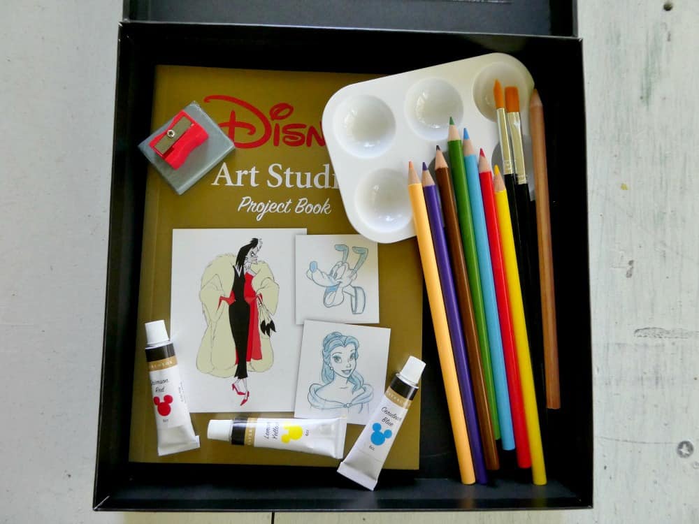 Drawing Disney Icons with Disney Art Studio Kits Sand and Snow