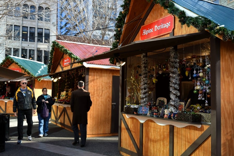Free things to do in Pittsburgh during the holidays: Peoples Gas Holiday Market