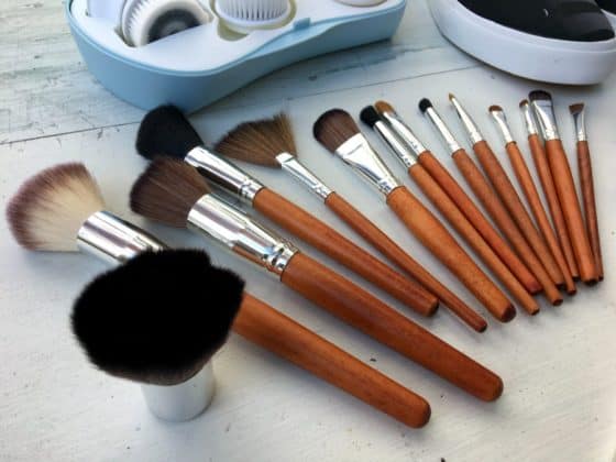 Vanity Planet makeup brushes
