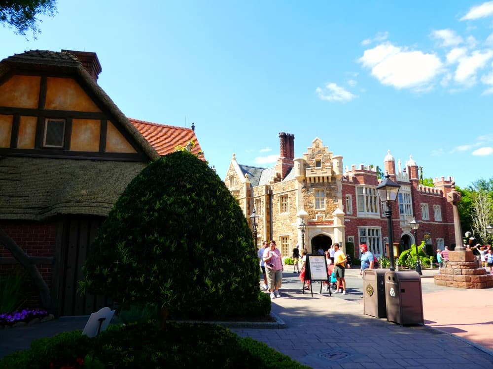 UK Pavilion shops at World Showcase in Epcot