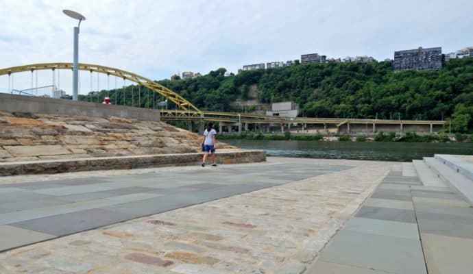 15 free things to do in Downtown Pittsburgh right now - Point State Park trails