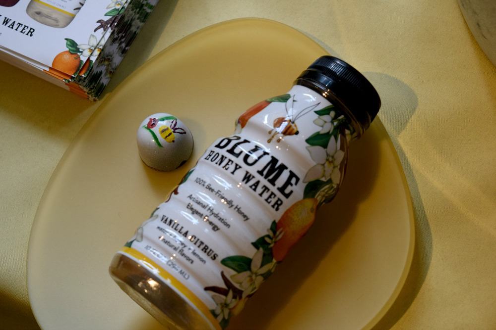 Perlora tablescape ideas - Blume honey Water and A 519 Chocolate