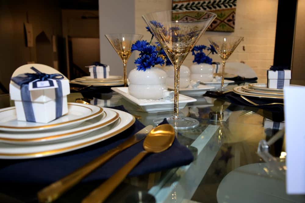 PerLora tablescape ideas Navy and White Table