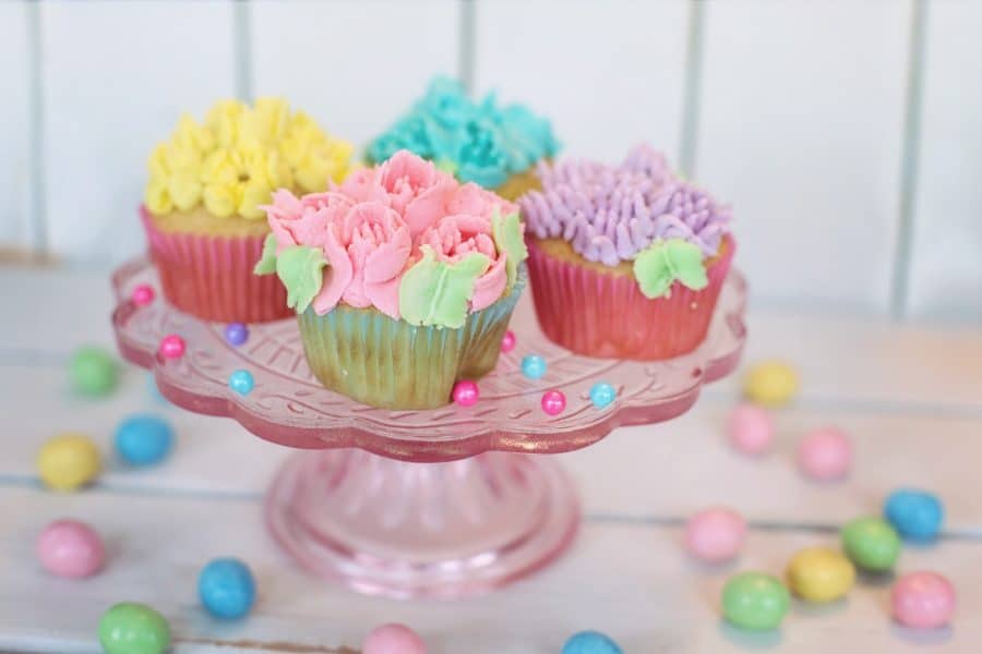 Mother's Day gift guide: cupcakes and dessert