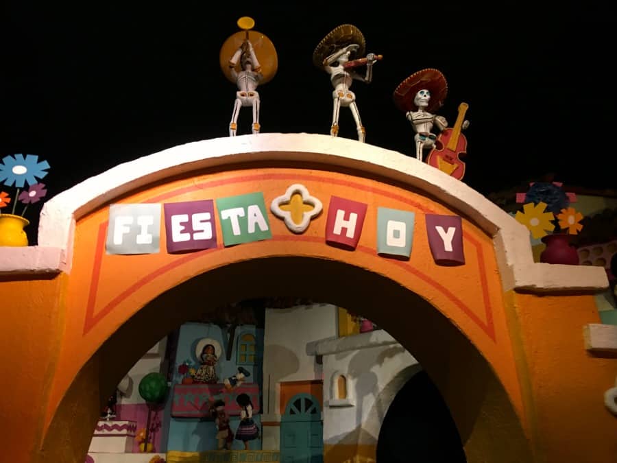 Gran Fiesta Tour Starring The Three Caballeros