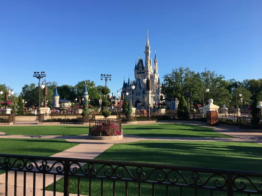 Did you know you can be at Magic Kingdom one hour before it opens? Here's what you can do while you're there, too!
