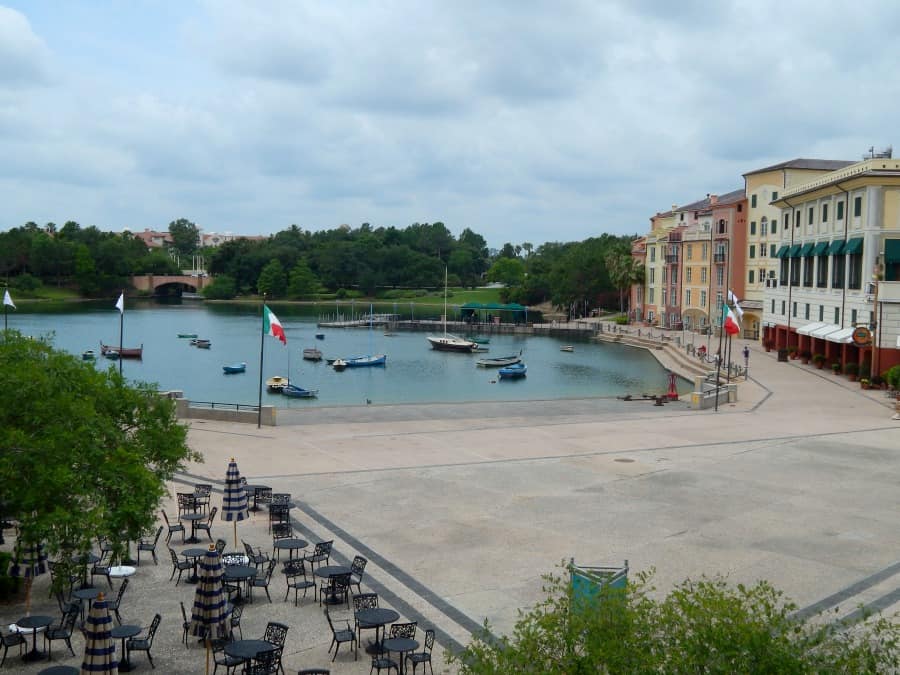 Free at Universal Orlando Resort: Water Taxi rides from select resorts