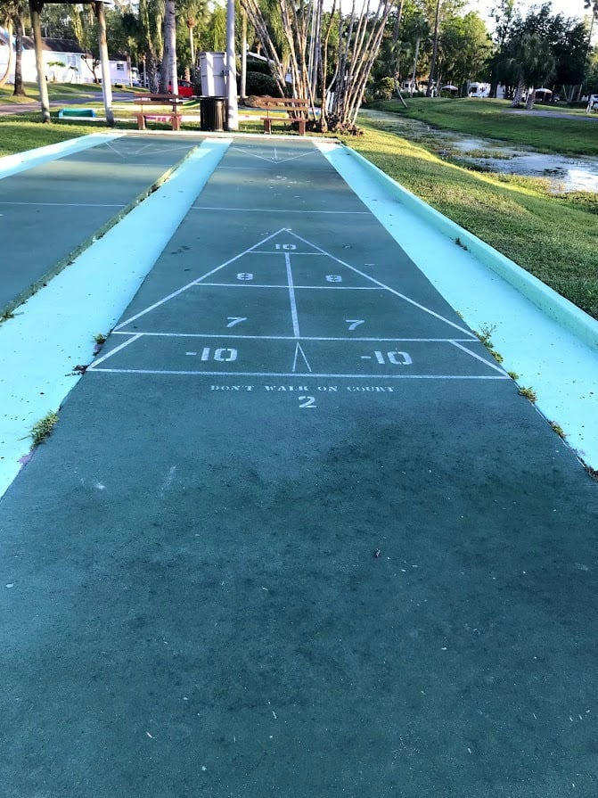 Tropical Palms RV Resort and Campground: shuffleboard
