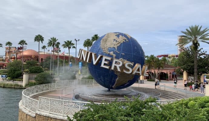 best free things at universal orlando resort - globe