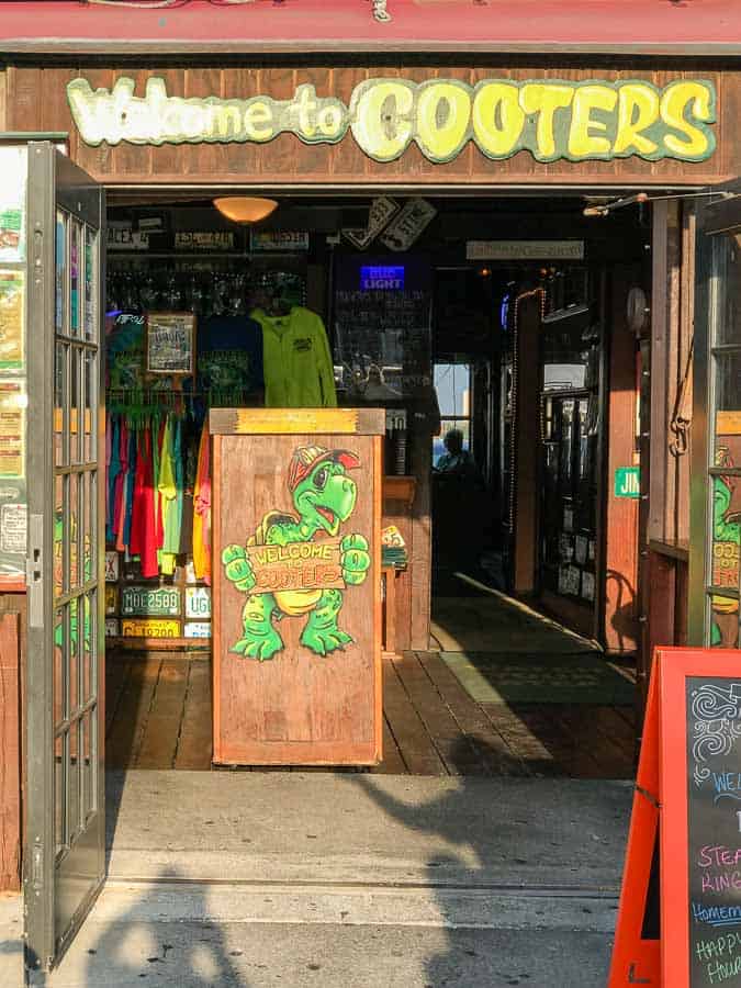 Where to eat in Clearwater Beach: Cooter's Restaurant in Clearwater Beach. 