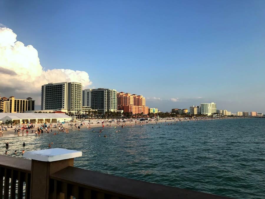 Heading to Pier 60 is a fun (and free!) thing to do in Clearwater Beach, FL!