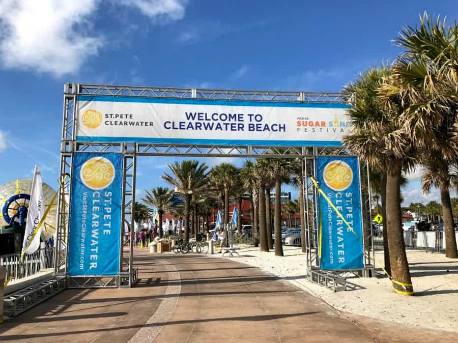 Pier 60 Sugar Sand Festival has plenty of free activities for couples and families. 