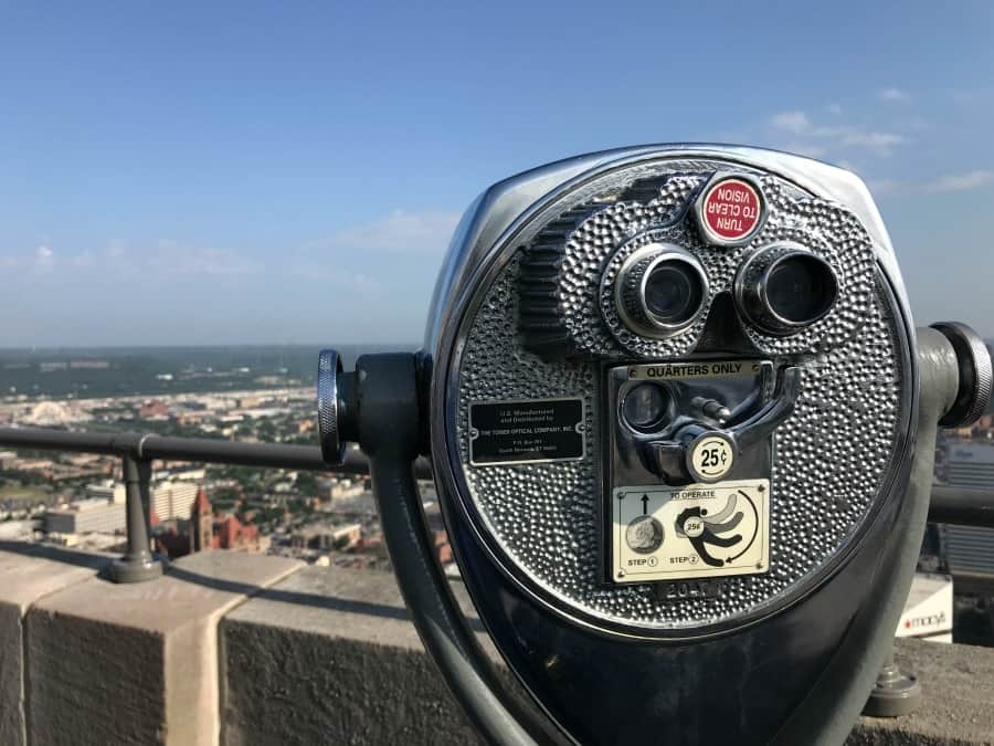 There's nothing more romantic than being 49 stories above Cincinnati!