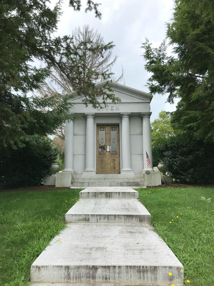 The Given mausoleum, the place of Fred Rogers' burial.