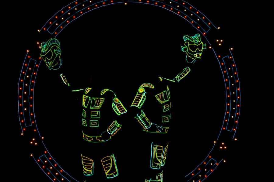 Off with their heads! iLuminate has such cool tricks.