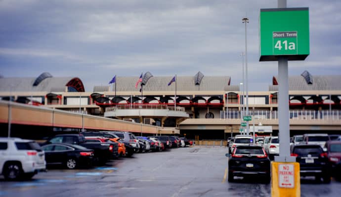 PIT Airport Guide for families: airport parking options