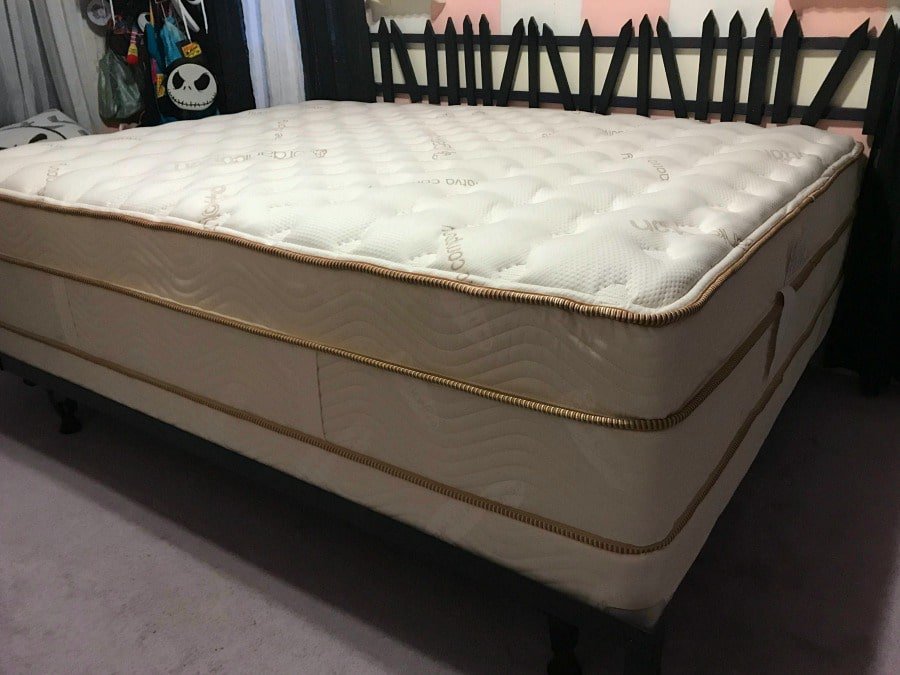 Saatva Luxury Innerspring 14.5" mattress and 4.75" foundation.
