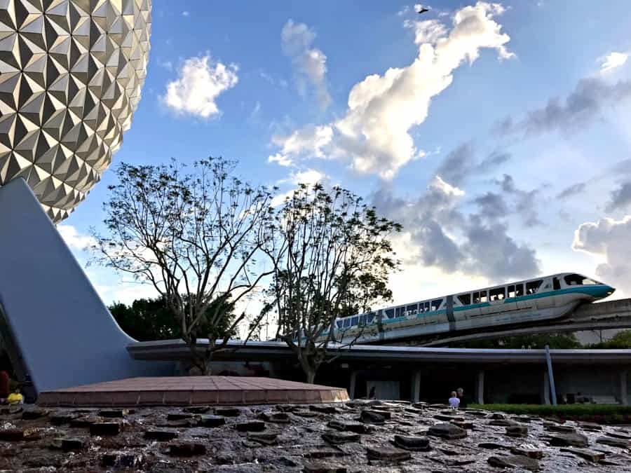 How to use Disney World transportation: Monorail