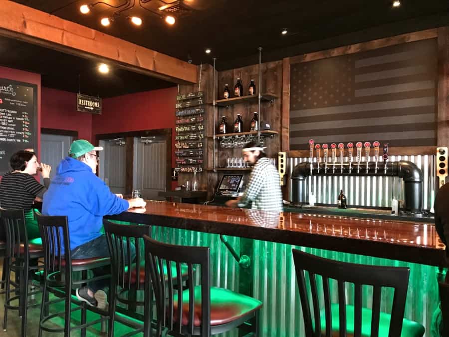 Butler County Beer Circuit Passport to Hoppiness: Recon Brewing Bar Area