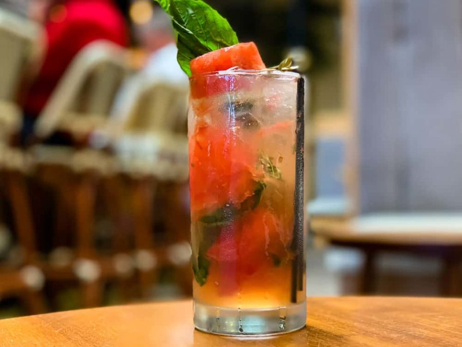 Romantic things to do in St. Simons Island for couples: Cocktails at ECHO at King and Prince