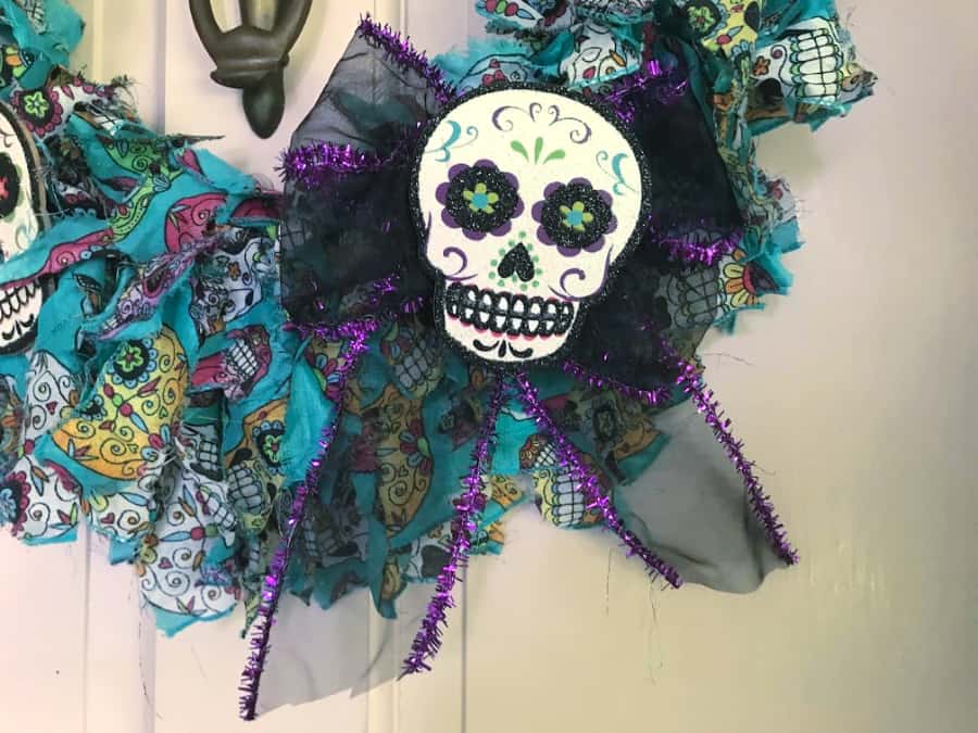 Day of the Dead Wreath DIY: Bow