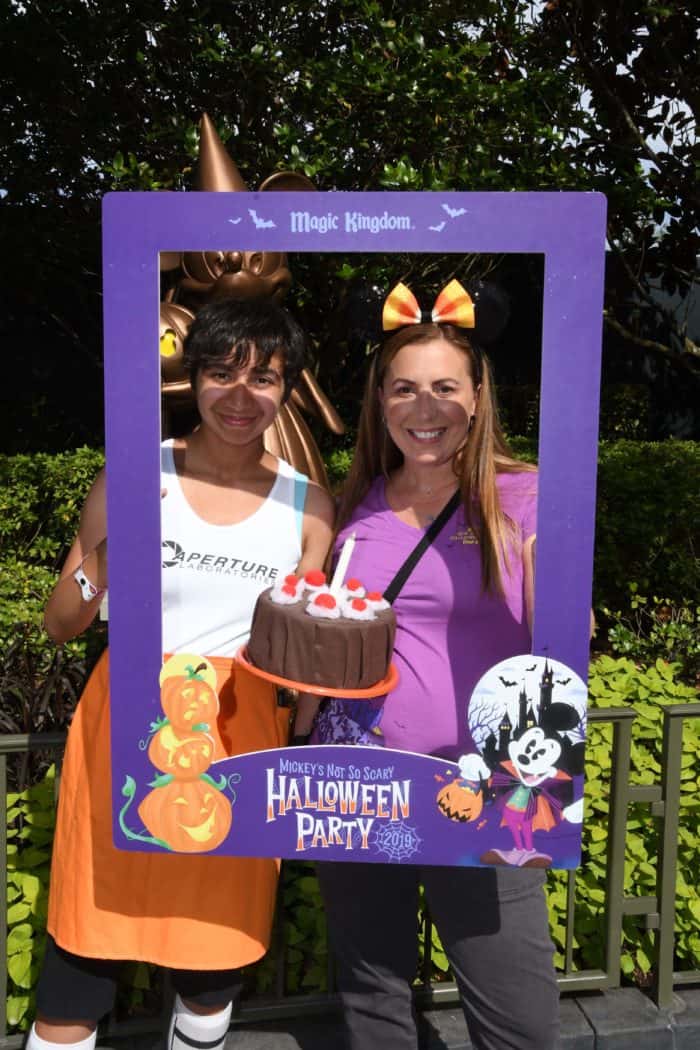 must-dos at Mickey's Not-So-Scary Halloween Party at Disney World: photopass frame shot