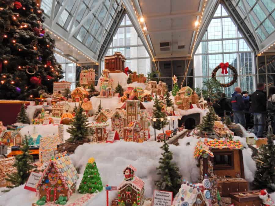 Free things to do in Pittsburgh during the holidays: Gingerbread House Display and competition