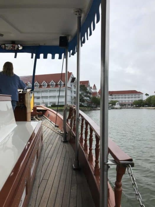 How to use Disney World transportation: water taxi