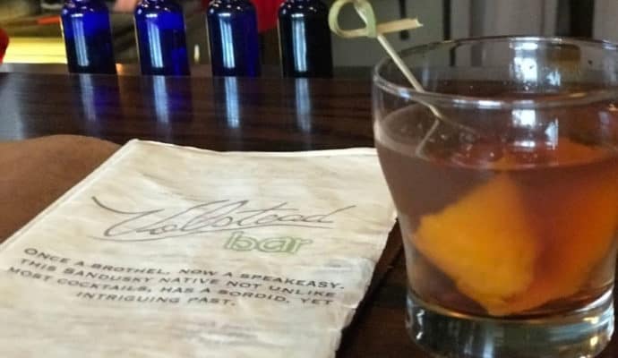 romantic getaway in Sandusky, Ohio: Volstead Bar