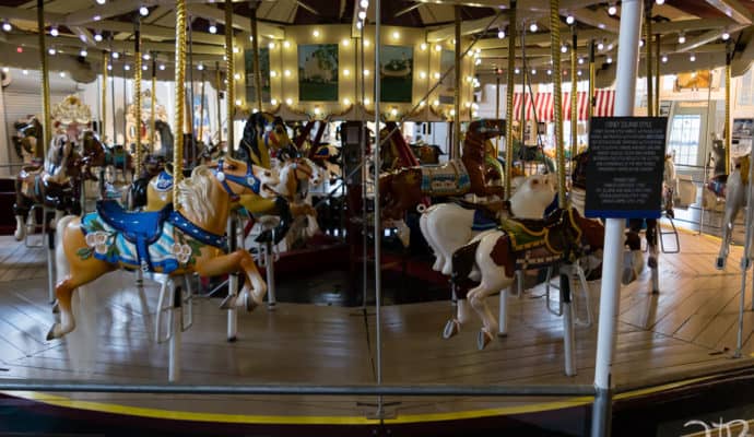 romantic getaway in Sandusky, Ohio: Merry-Go-Round museum carousel