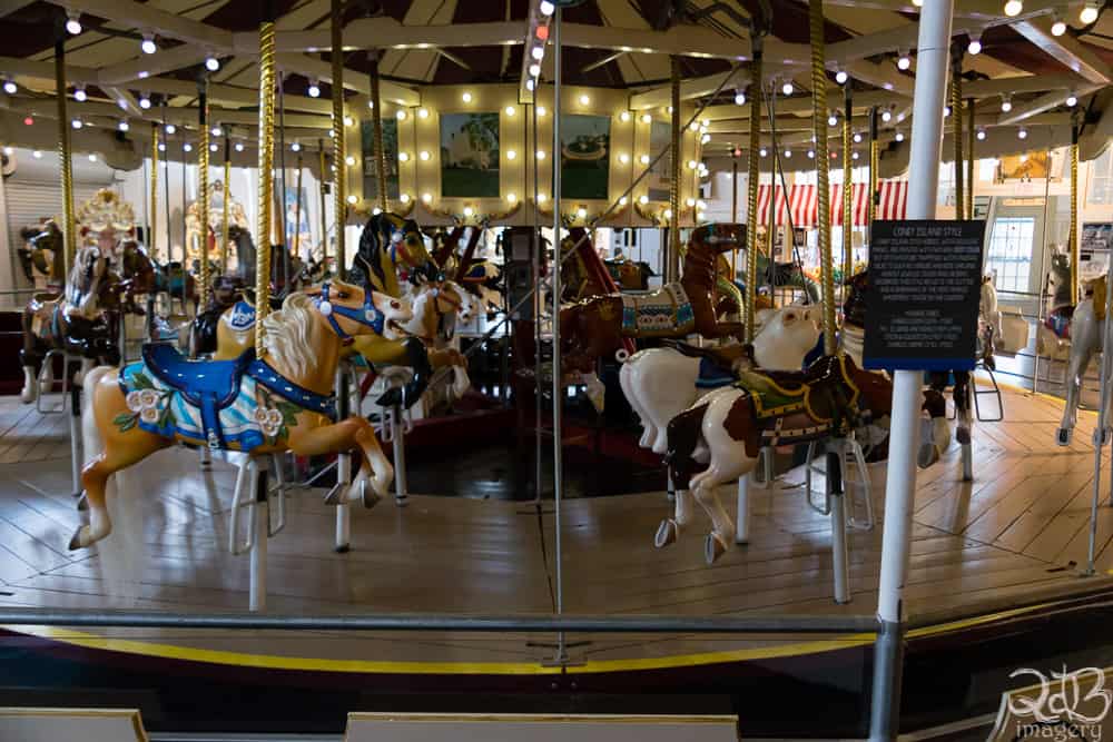romantic getaway in Sandusky, Ohio: Merry-Go-Round museum carousel