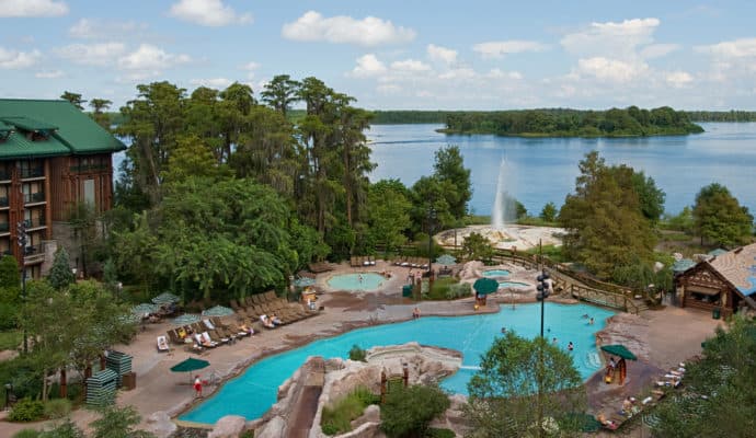 Disney's Wilderness Lodge Yellowstone pool area