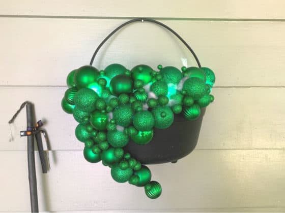 how to make a diy witch cauldron