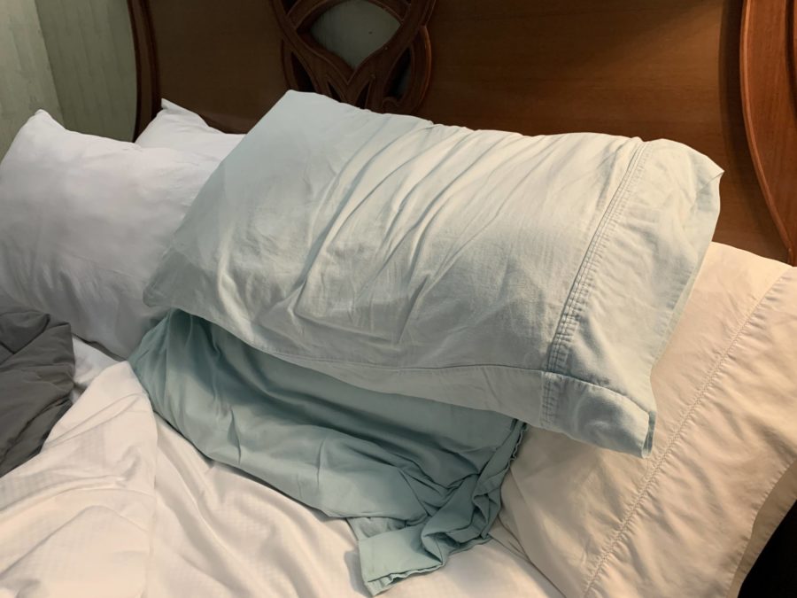 ways to keep your hair healthy when traveling satin pillowcase