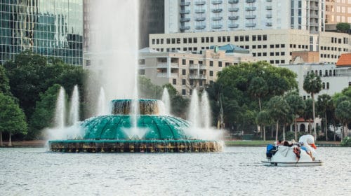 Free Orlando trip planning -Free things to do in Orlando Fountain Swan Ride
