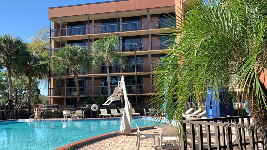 Rosen INN LBV side pool