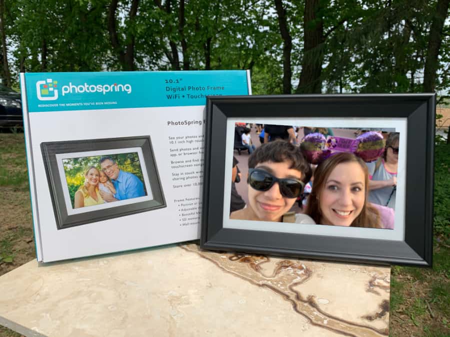 digital photo frame