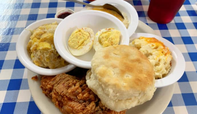 Fun things to do in Macon: H&H Soul Food