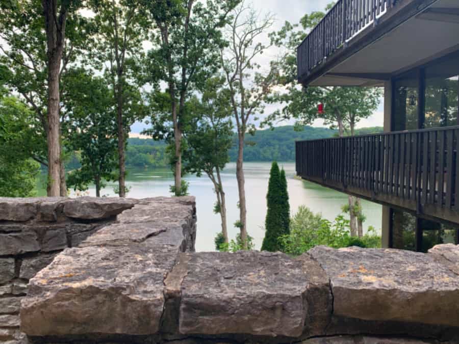 burr oak lodge back patio