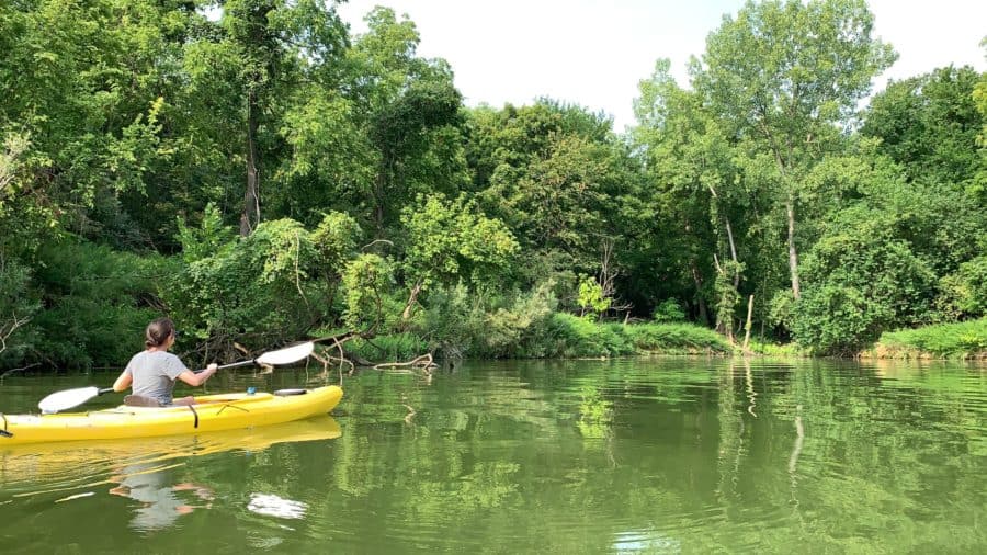 deer creek lodge kayaking on the lake