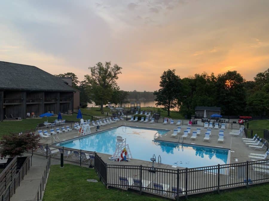 deer creek lodge outdoor pool