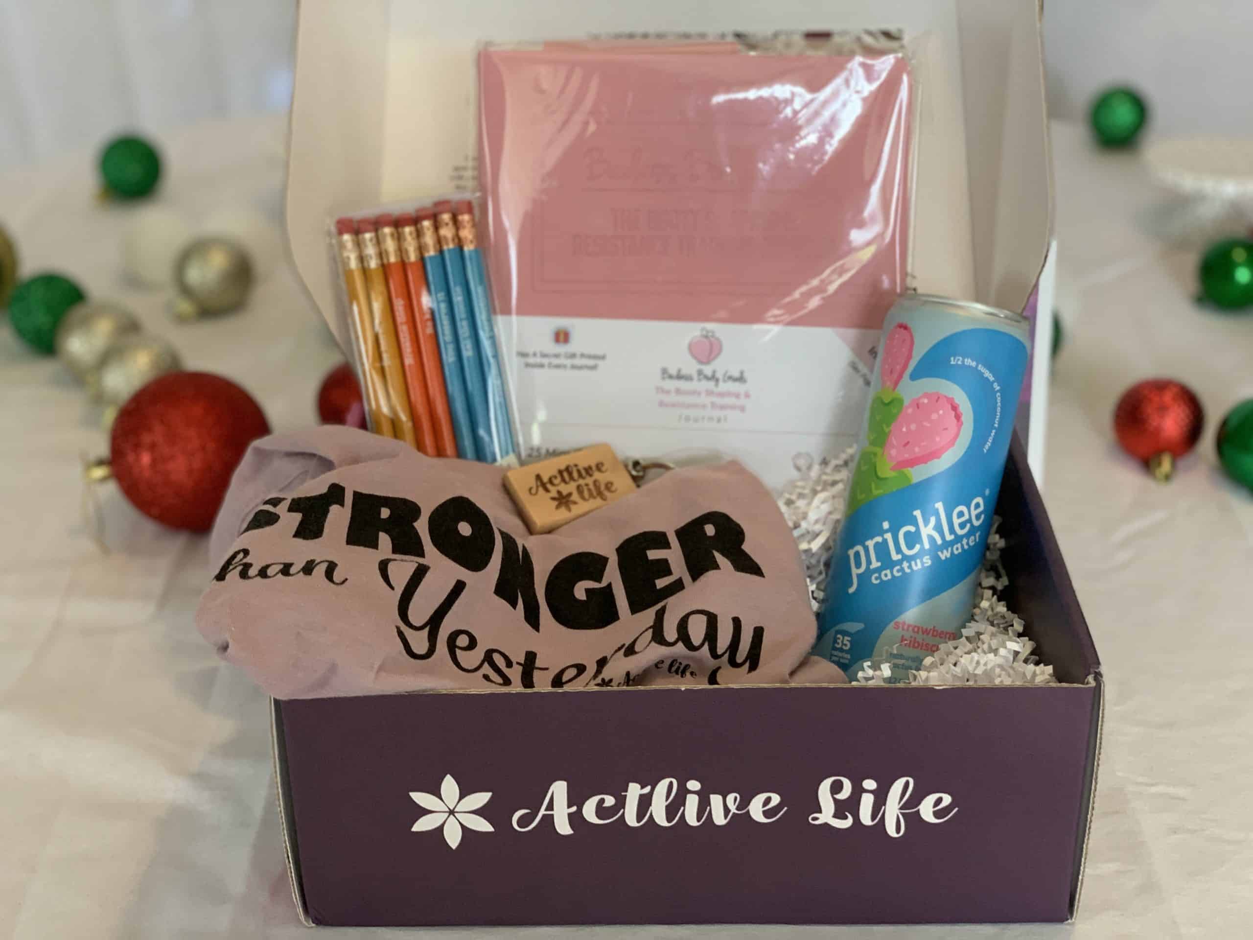 womens holiday gift guide active life subscription box